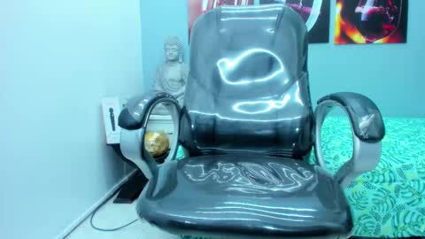 Snapshot of marcella_hill chatting on February 21, 2025, 8:49 pm Marcella Hill online show from February 21, 2025, 8:49 pm