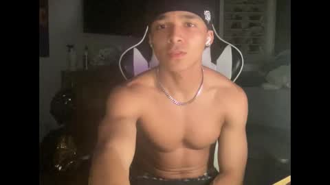 Snapshot of marcellorey chatting on June 1, 2026, 10:28 am poyzennus online show from June 1, 2026, 10:28 am