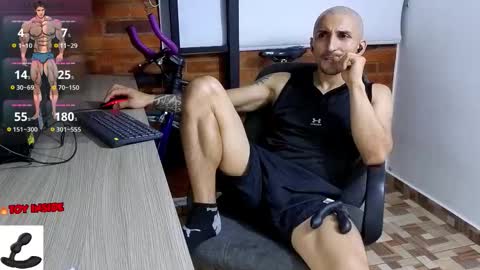 Marck  Independent model  online show from November 21, 2025, 1:59 am