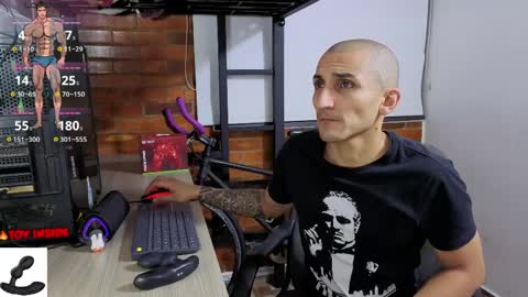 Marck  Independent model  online show from April 1, 2026, 3:07 am