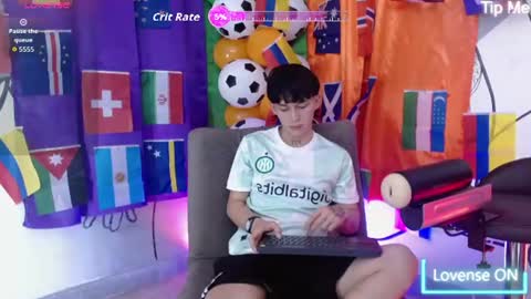 marco_777_ online show from June 26, 2026, 6:56 pm