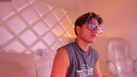 Snapshot of marco_deluxe chatting on May 29, 2026, 11:41 am marco_deluxe online show from May 29, 2026, 11:41 am