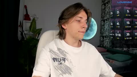 Snapshot of marcus_euphoria chatting on September 11, 2025, 9:04 pm Marcus online show from September 11, 2025, 9:04 pm