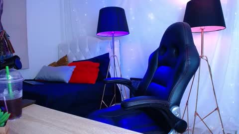 Marcus Hanks online show from December 19, 2025, 4:52 am