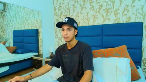 marcus_jeron online show from October 26, 2025, 9:42 pm