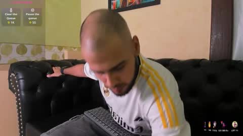 marcus_soler online show from November 24, 2025, 4:51 pm