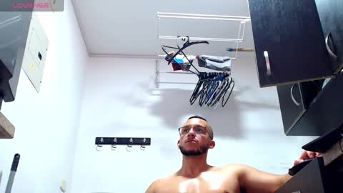   online show from January 18, 2025, 8:40 pm