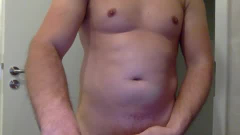 Snapshot of marcwholoves26 chatting on January 17, 2026, 6:33 pm marcwholoves26 online show from January 17, 2026, 6:33 pm