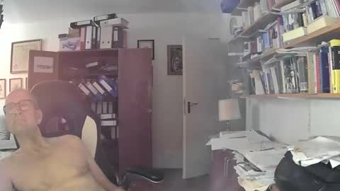 marginalie online show from September 28, 2025, 8:42 am