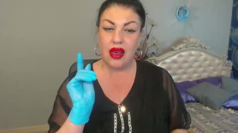 Snapshot of margokinglady chatting on May 16, 2026, 6:43 am margokinglady online show from May 16, 2026, 6:43 am