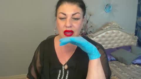 Snapshot of margokinglady chatting on May 16, 2026, 7:05 am margokinglady online show from May 16, 2026, 7:05 am