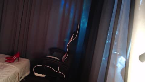 Snapshot of margoo_77 chatting on October 20, 2025, 2:23 am Margoo online show from October 20, 2025, 2:23 am