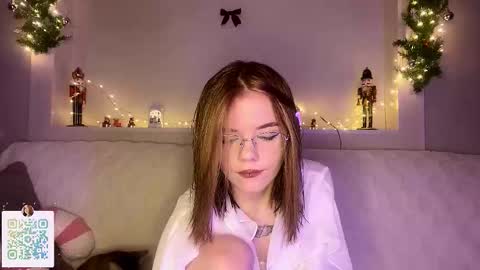 Lina online show from January 5, 2026, 9:07 pm