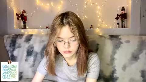 Lina online show from February 8, 2026, 8:56 pm