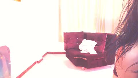 Snapshot of mari4you69 chatting on December 15, 2024, 2:37 pm mari4you69 online show from December 15, 2024, 2:37 pm