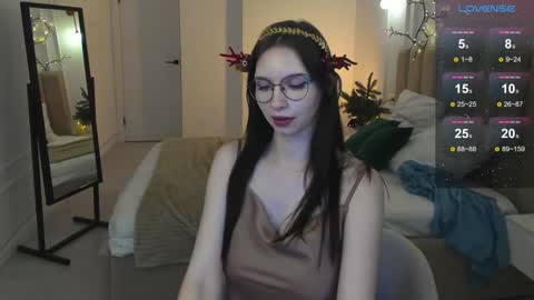 Snapshot of mari_nett chatting on December 22, 2024, 11:20 pm mari_nett online show from December 22, 2024, 11:20 pm