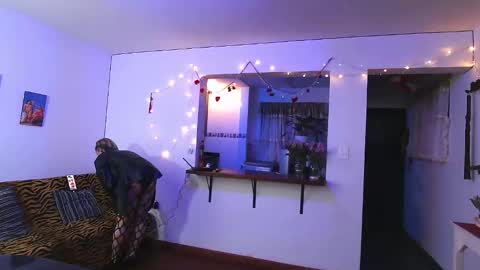 Maria fernanda online show from February 2, 2025, 11:53 pm