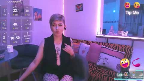 Maria fernanda online show from October 24, 2025, 5:48 am