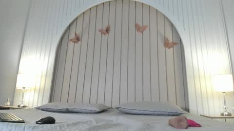 Snapshot of maria_gil chatting on October 22, 2025, 11:10 am Maria online show from October 22, 2025, 11:10 am