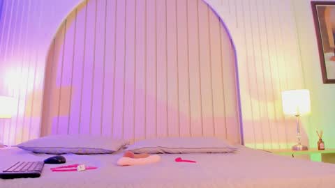 Snapshot of maria_gil chatting on November 15, 2025, 11:51 am Maria online show from November 15, 2025, 11:51 am