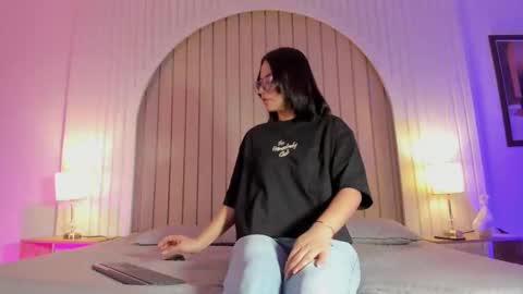 Snapshot of maria_gil chatting on February 13, 2026, 11:39 am Maria online show from February 13, 2026, 11:39 am