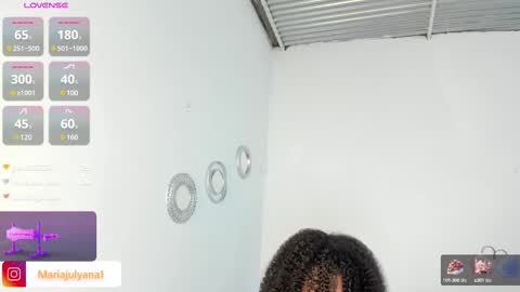 V A N E S S A  online show from February 25, 2025, 8:58 am