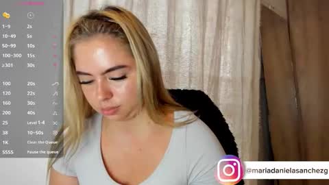 mariadanielasanchez online show from February 4, 2026, 10:15 pm