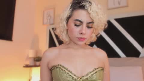 Marian online show from November 15, 2025, 3:04 am