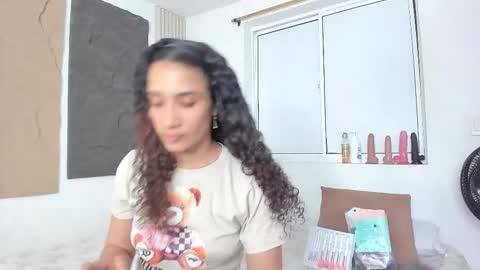 Marian online show from October 14, 2025, 10:49 am