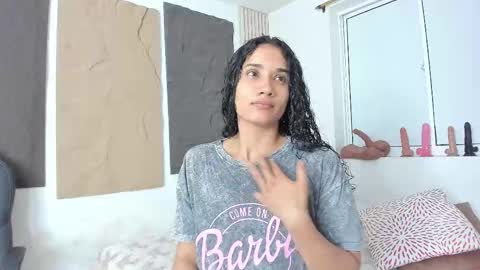 Snapshot of marian_rios chatting on February 25, 2026, 10:58 am Marian online show from February 25, 2026, 10:58 am