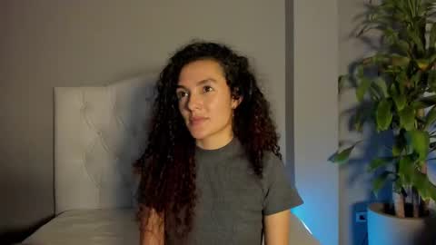 Snapshot of marian_skinny chatting on January 15, 2025, 4:04 am Marian online show from January 15, 2025, 4:04 am