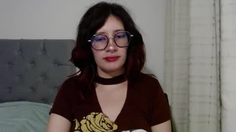 Mariana online show from February 5, 2025, 1:37 am