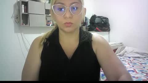 Snapshot of mariana995649 chatting on May 17, 2026, 2:57 pm mariana995649 online show from May 17, 2026, 2:57 pm