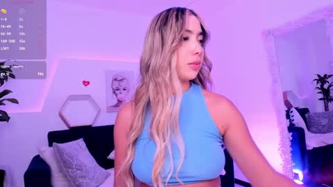 Snapshot of mariana_es chatting on February 8, 2025, 12:17 am Mariana online show from February 8, 2025, 12:17 am