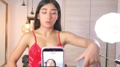 Snapshot of mariana_kalo chatting on April 23, 2026, 12:29 pm Mariana online show from April 23, 2026, 12:29 pm