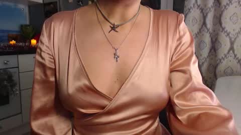 Snapshot of mariana_mur chatting on December 2, 2025, 6:52 am MarianaMur online show from December 2, 2025, 6:52 am