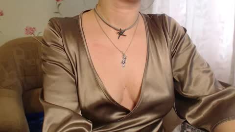 Snapshot of mariana_mur chatting on March 1, 2026, 7:43 am MarianaMur online show from March 1, 2026, 7:43 am