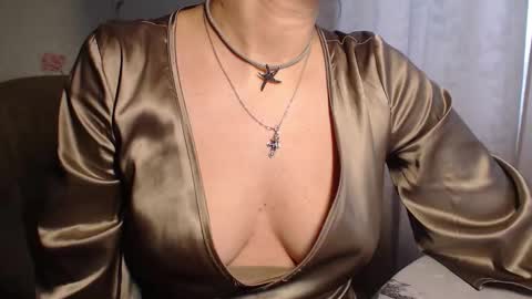 Snapshot of mariana_mur chatting on March 6, 2026, 5:37 am MarianaMur online show from March 6, 2026, 5:37 am