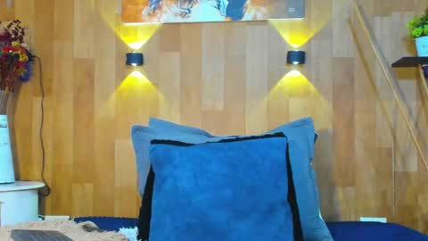 Mariana Angel online show from April 15, 2026, 5:09 pm