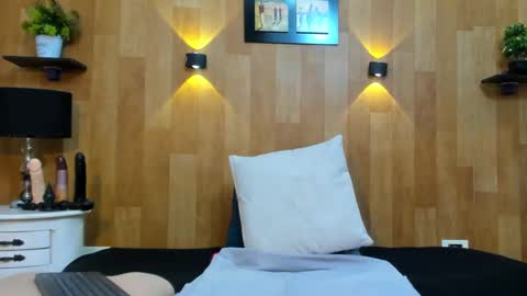 Mariana Angel online show from January 11, 2025, 4:03 pm