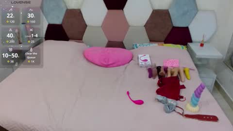 Snapshot of marianabbw_ chatting on December 18, 2025, 5:52 pm mariana online show from December 18, 2025, 5:52 pm