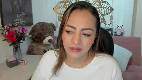 Mariana Lopez online show from February 14, 2025, 12:30 am