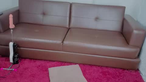 Snapshot of marianaluquez chatting on November 21, 2025, 2:10 am Mariana online show from November 21, 2025, 2:10 am