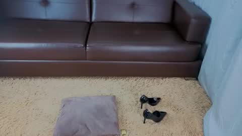 Snapshot of marianaluquez chatting on February 15, 2026, 7:51 am Mariana online show from February 15, 2026, 7:51 am