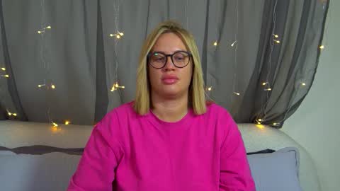 Maria online show from November 23, 2025, 6:19 pm