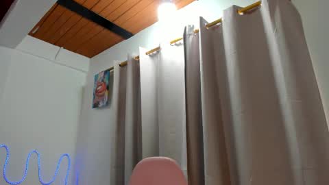 Mariangel online show from March 4, 2026, 8:59 pm