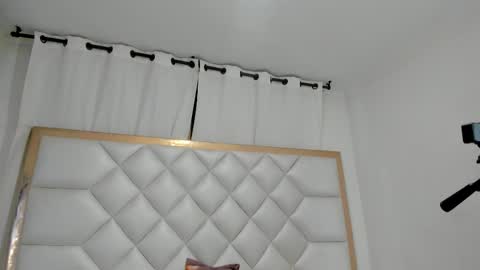 Snapshot of marianrosse chatting on November 8, 2025, 6:51 pm marianrosse online show from November 8, 2025, 6:51 pm