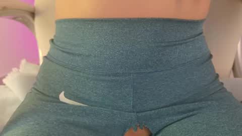 Maria Pettit online show from September 15, 2025, 12:38 pm