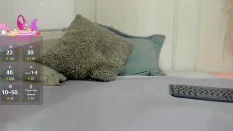 Snapshot of mariapettit chatting on June 26, 2026, 2:27 am Maria Pettit online show from June 26, 2026, 2:27 am