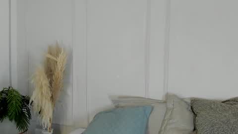 Snapshot of mariapettit chatting on July 10, 2026, 2:05 am Maria Pettit online show from July 10, 2026, 2:05 am